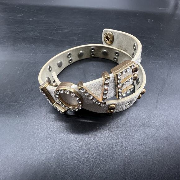 Yik Fung Rhinestone Studded Love White Leather Wrap Bracelet Snap Closure - Picture 1 of 11